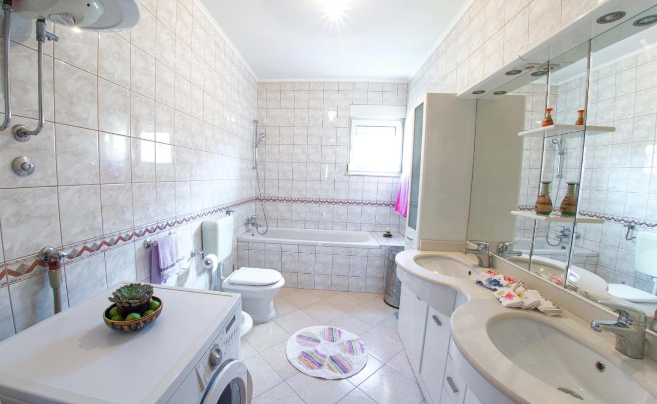 Apartment Italy - Promenade Mostar Esterno foto
